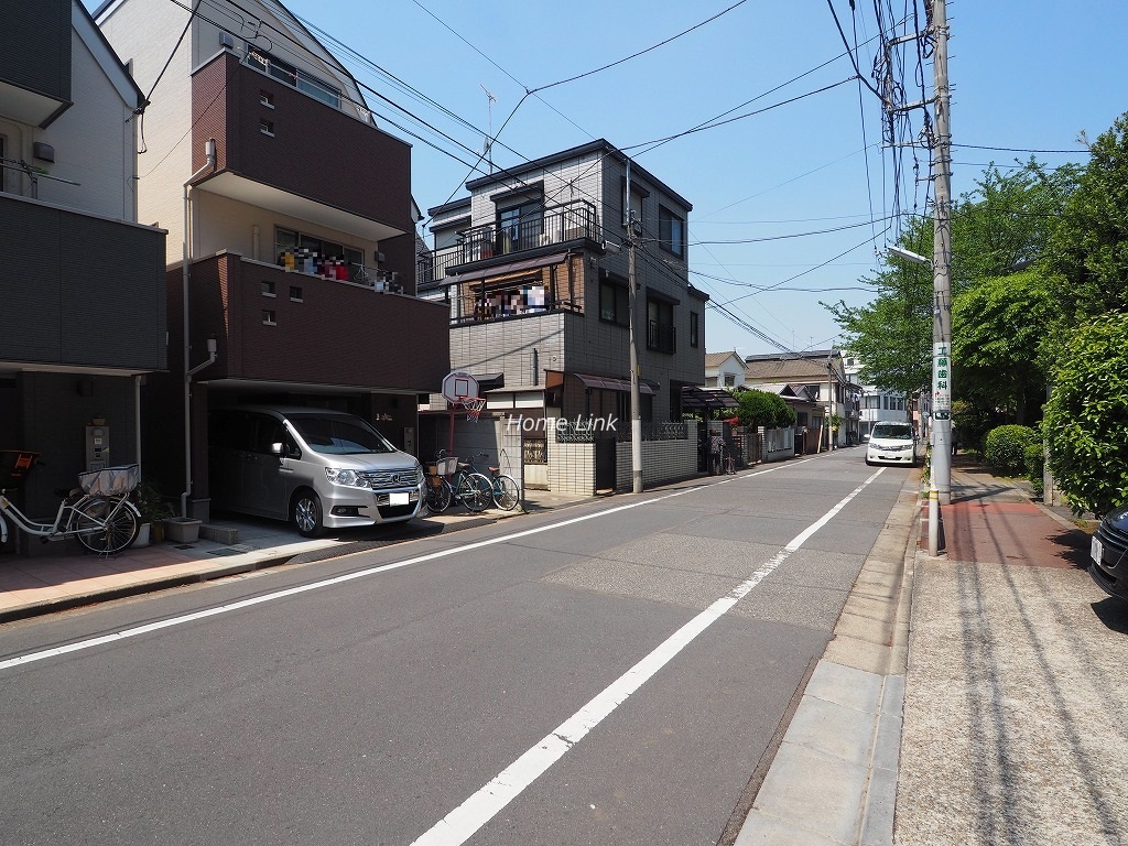 パーク・ノヴァ池袋要町　前面道路